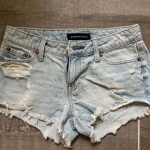 Aeropostale Vintage Distressed Low Rise Denim Shorty size 00